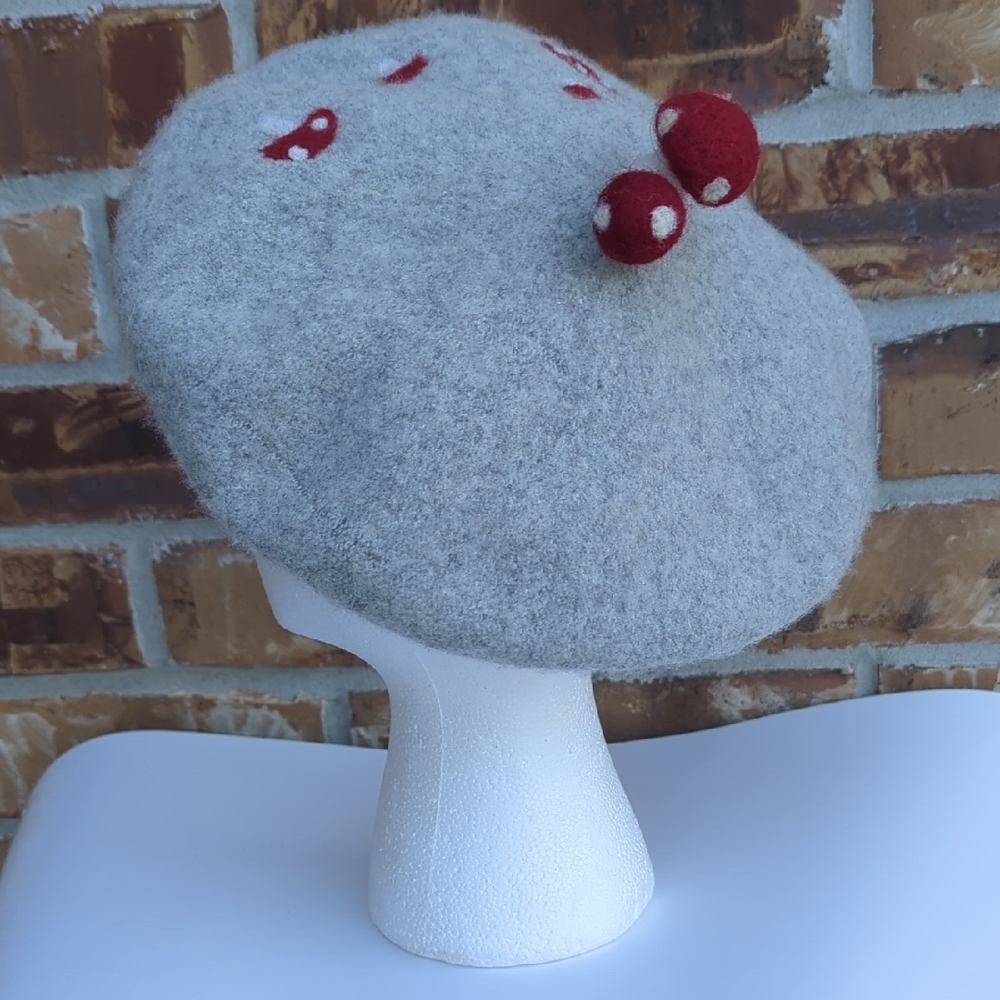 Gray Wool Beret with Mushroom Accents